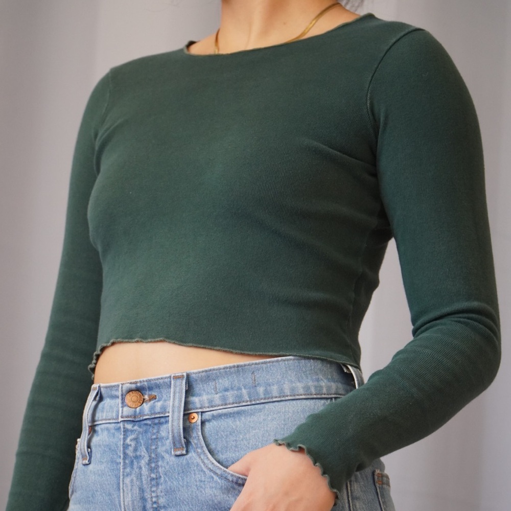 Green cropped long sleeve